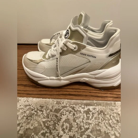 LV Run 55 Sneaker - Picture 7 of 10